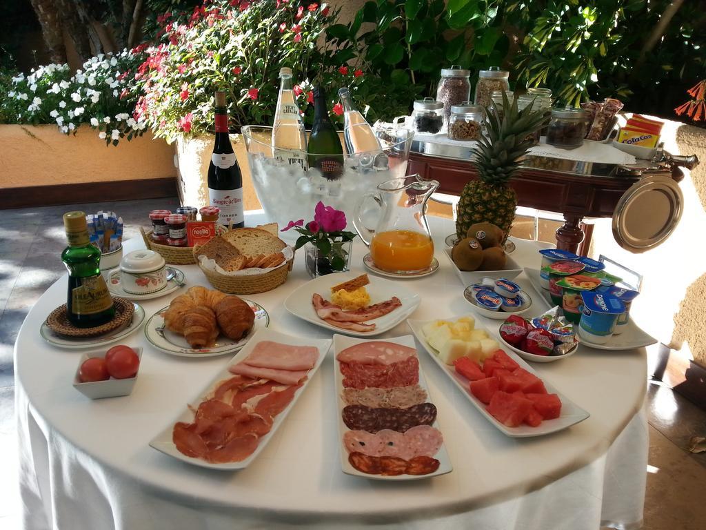 蒙塔尔玛酒店 Sant Vicenç de Montalt 外观 照片